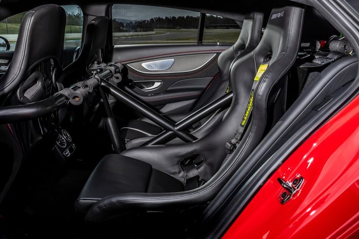 Detalle, Mercedes‑AMG GT 63 S 4MATIC+ F1 Coche Médico