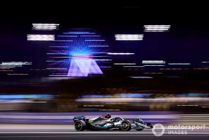 Lewis Hamilton, Mercedes W13