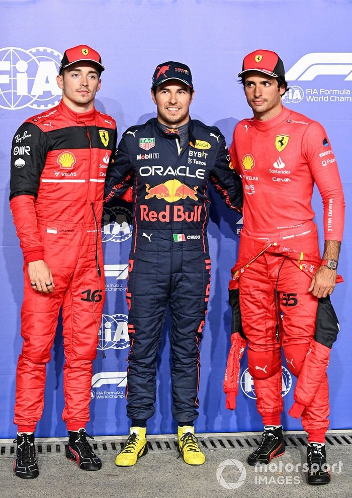 Charles Leclerc, Ferrari, el hombre de la pole Sergio Pérez, Red Bull Racing, Carlos Sainz Jr.
