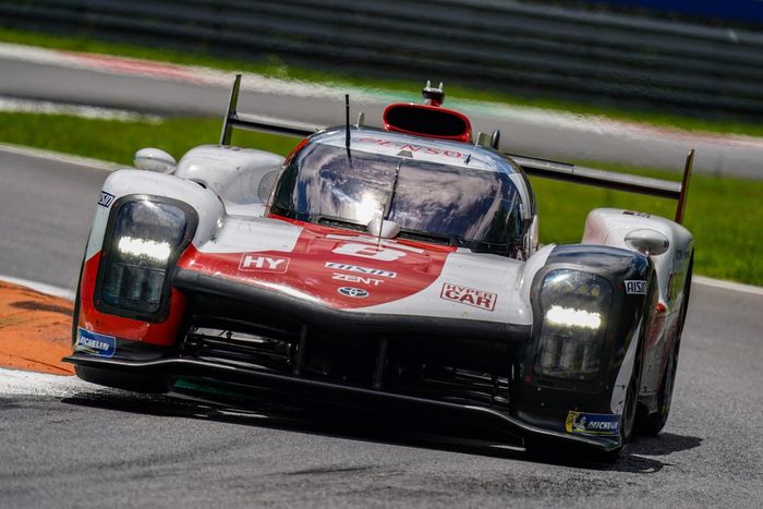 #8 Toyota Gazoo Racing Toyota GR010 - Hybrid: Sébastien Buemi, Kazuki Nakajima, Brendon Hartley