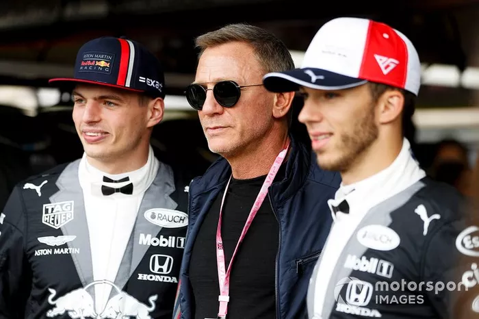Max Verstappen, Red Bull Racing, Actor Daniel Craig, y Pierre Gasly, Red Bull Racing