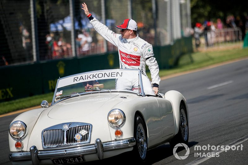 Kimi Raikkonen, Alfa Romeo Racing C38, in the drivers parade