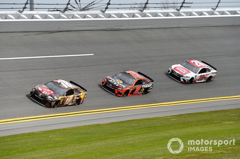 Erik Jones, Joe Gibbs Racing, Toyota Camry Sport Clips