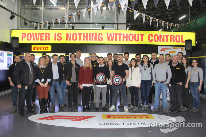 Ayhancan Güven, Salih Yoluç ve Pirelli Motorsport Türkiye ekibi