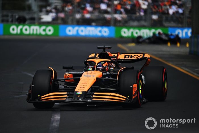 Oscar Piastri, McLaren MCL38 