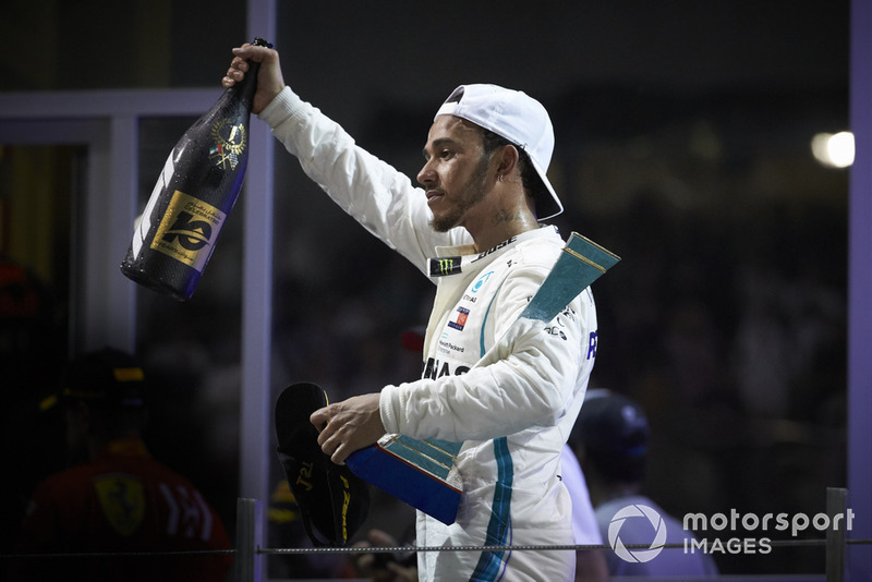Lewis Hamilton, Mercedes AMG F1, vainqueur sur le podium