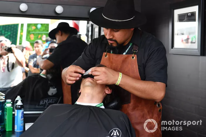 Esteban Gutierrez at Movember Barbers shop 