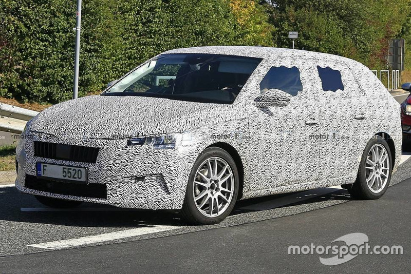 Шпигунські фото наступника Skoda Rapid 2020 року