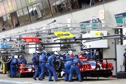 #69 Ford Chip Ganassi Racing Ford GT: Ryan Briscoe, Richard Westbrook, Scott Dixon