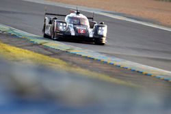 #2 Porsche Team Porsche 919 Hybrid: Romain Dumas, Neel Jani, Marc Lieb