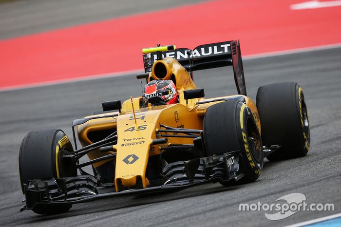 Esteban Ocon prune el R16 de Renault Sport F1 Team, en la PL1 del GP de Alemania 2016