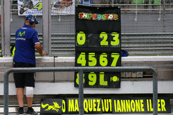 Valentino Rossi, Yamaha Factory Racing pitboard