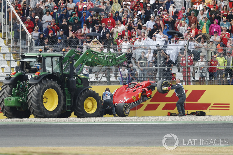 Sebastian Vettel; Ferrari SF71H dans le mur