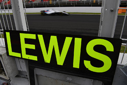 Pit boards for Lewis Hamilton, Mercedes-AMG F1
