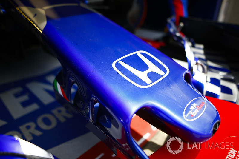 El morro de unToro Rosso STR13