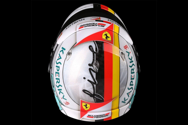 Casco de Sebastian Vettel