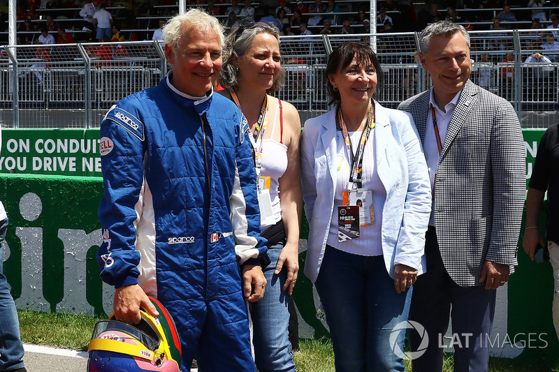 Jacques Villeneuve (CDN), Melanie Villeneuve (CDN), Joanne Villeneuve, and Francois Dumontier, Canad
