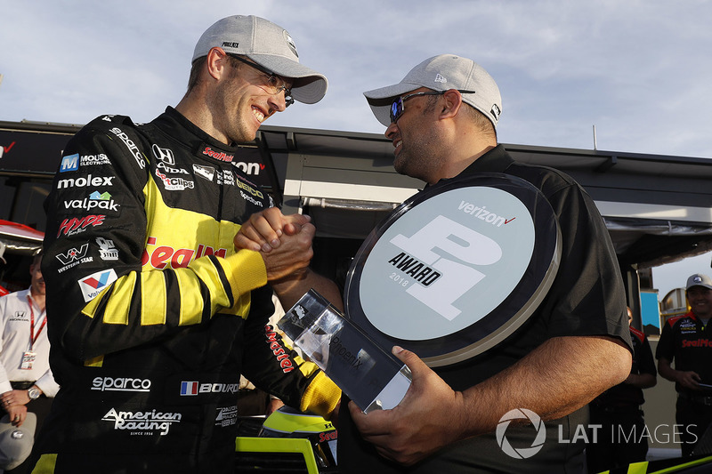 Ganador de la pole Sébastien Bourdais, Dale Coyne Racing with Vasser-Sullivan Honda