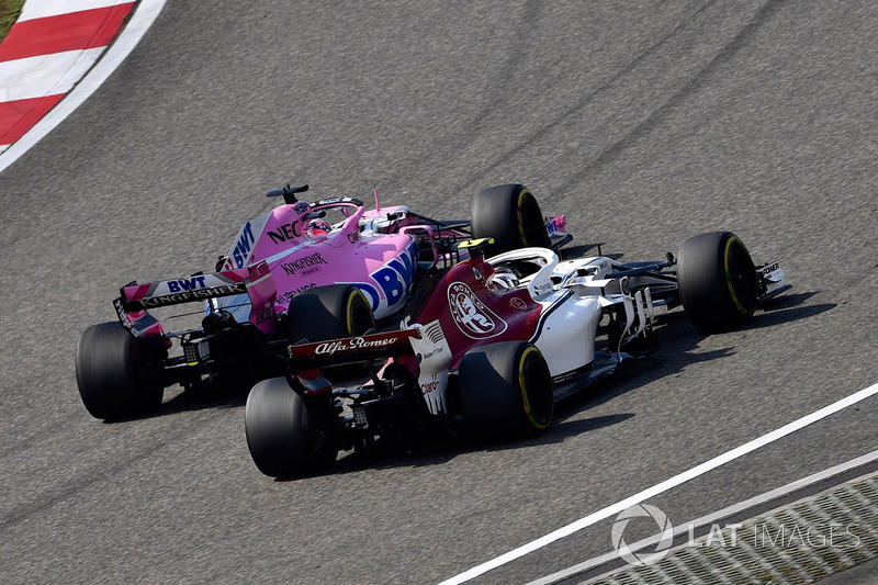 Charles Leclerc, Sauber C37, Sergio Perez, Force India VJM11