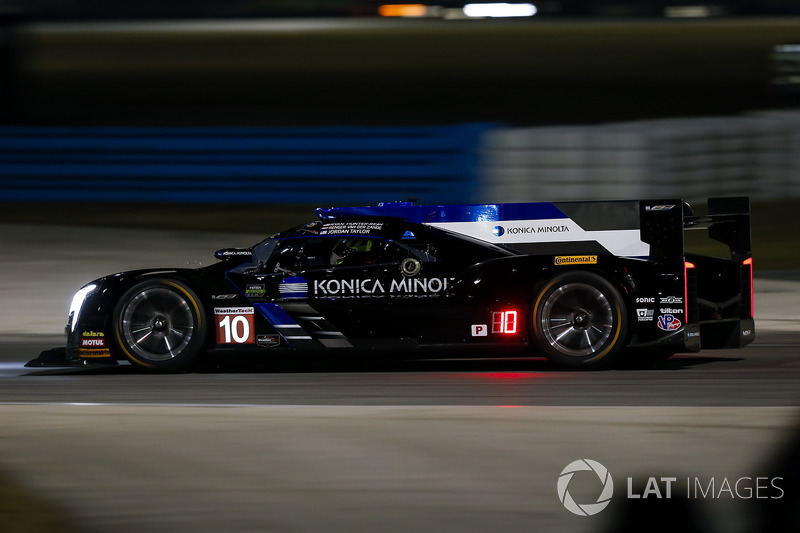 #10 Wayne Taylor Racing Cadillac DPi, P: Renger van der Zande, Jordan Taylor, Ryan Hunter-Reay