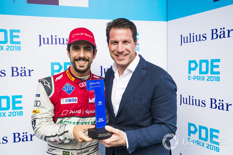 Lucas di Grassi, Audi Sport ABT Schaeffler, receives the Pole Position award