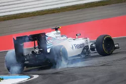 Valtteri Bottas, Williams FW38 recovers from a spin