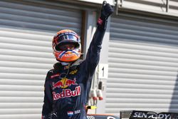 Max Verstappen, Red Bull Racing festeggia il suo secondo posto nel parco chiuso delle qualifiche