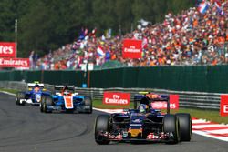 Carlos Sainz Jr., Scuderia Toro Rosso STR11