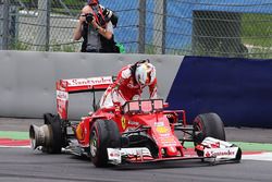 Sebastian Vettel, Ferrari out of the race