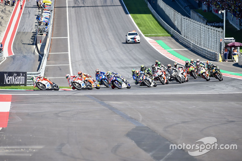 Andrea Iannone, Ducati Team leads at the start of the race