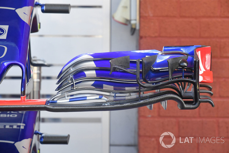 Переднее крыло Toro Rosso STR13
