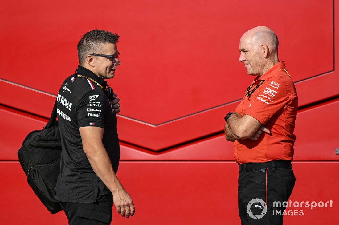 Peter Bonnington, Engenheiro de Corrida Sénior, Mercedes-AMG F1 Team, Jock Clear, Engenheiro de Desempenho Sénior, Scuderia Ferrari
