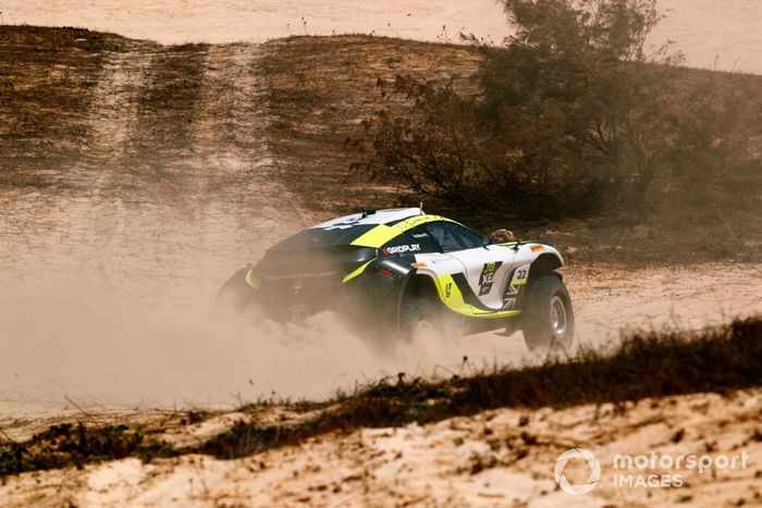 Mikaela Ahlin-Kottulinsky (SWE)/Kevin Hansen, JBXE Extreme-E Teamg