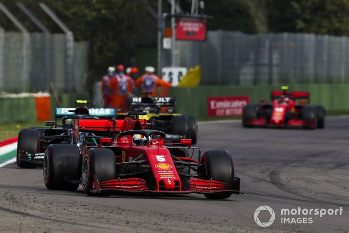 Sebastian Vettel, Ferrari SF1000, Valtteri Bottas, Mercedes F1 W11