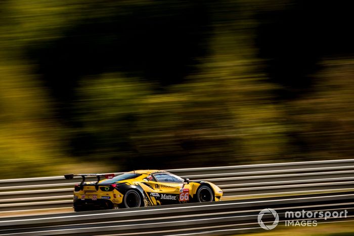 #66 JMW Motorsport Ferrari 488 GTE Evo: Richard Heistand, Maxwell Root, Jan Magnussen