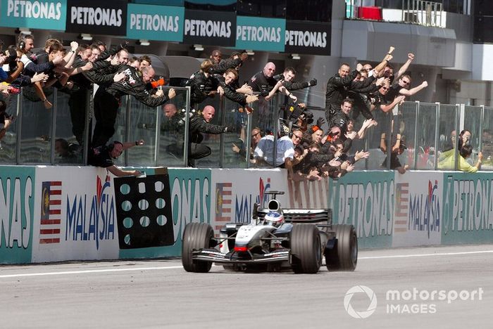 Victorias: 21 carreras ganadas