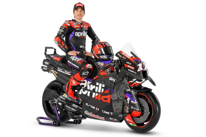 Maverick Vinales, Aprilia Racing