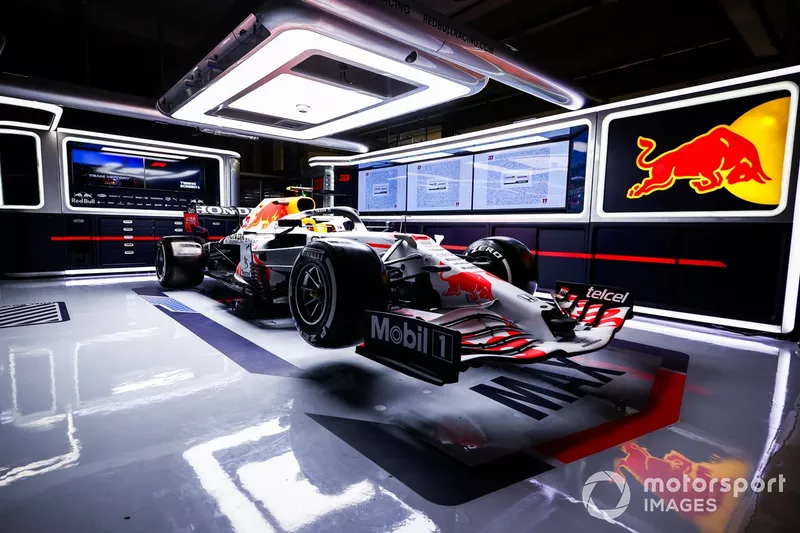 Red Bull RB16B con la decoración especial del GP de Turquía