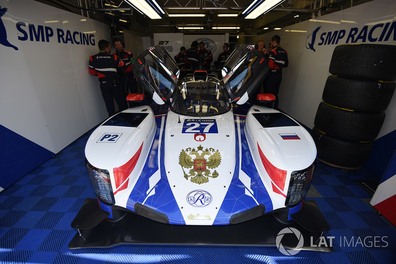 №27 SMP Racing Dallara P217 Gibson: Михаил Алешин, Виктор Шайтар, Сергей Сироткин