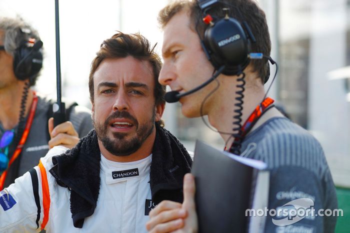 Fernando Alonso, McLaren y Mark Temple, McLaren