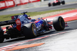 Данііл Квят, Scuderia Toro Rosso STR12