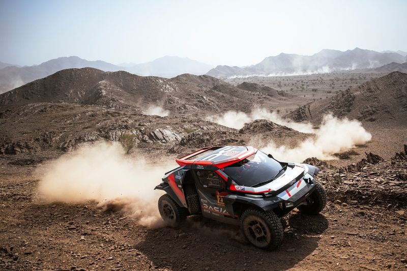 #212 I Dacia Sandriders Dacia: Cristina Gutierrez, Pablo Moreno Huete