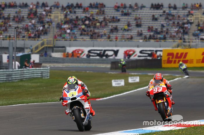 Andrea Iannone, Ducati Team y Marc áarquez, Repsol Honda Team