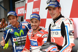 Ganador de la pole Andrea Dovizioso, Ducati Team, segundo clasificado Valentino Rossi, Yamaha Factor