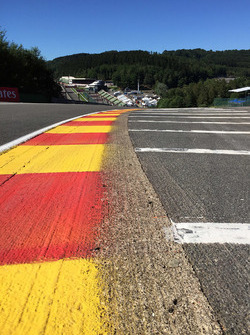 Eau Rouge, Detail