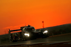 #8 Audi Sport Team Joest Audi R18 e-tron quattro: Lucas di Grassi, Loic Duval, Oliver Jarvis