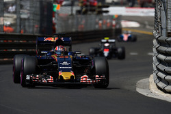 Данііл Квят, Scuderia Toro Rosso STR11