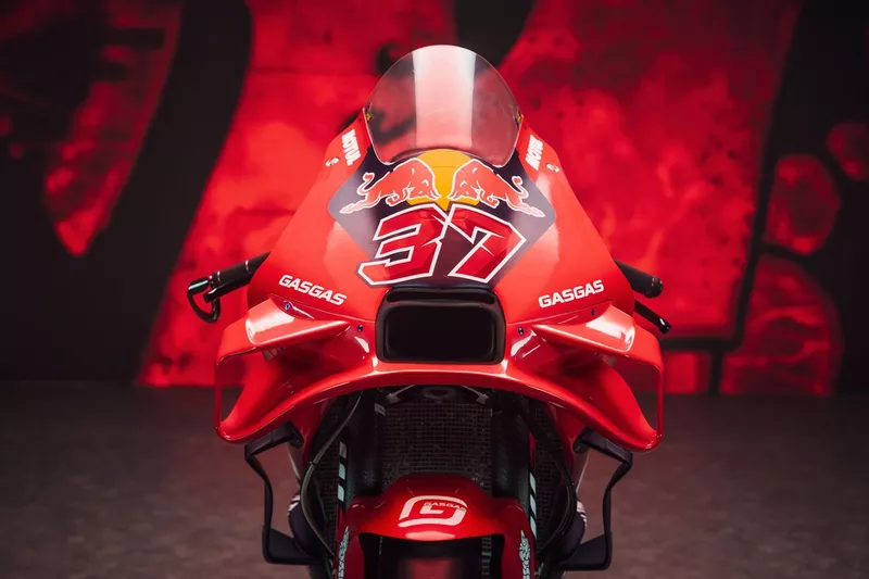 Red Bull GASGAS Tech3 2024 RC16