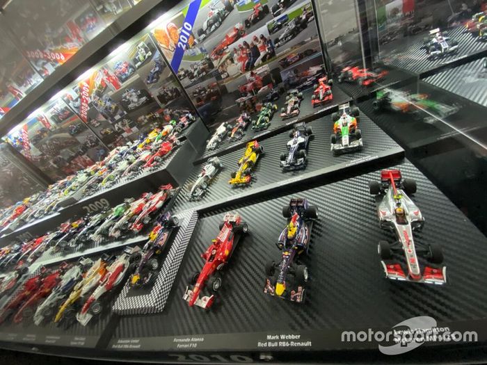 Colección de coches miniatura de F1