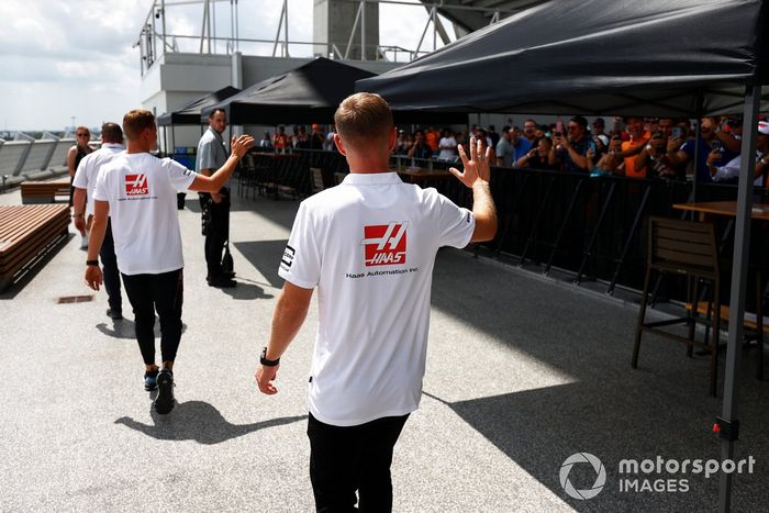 Mick Schumacher, Haas F1 Team y Kevin Magnussen, Haas F1 Team